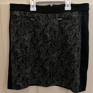 Woman’s Size 4 NWOT Banana Republic Skirt